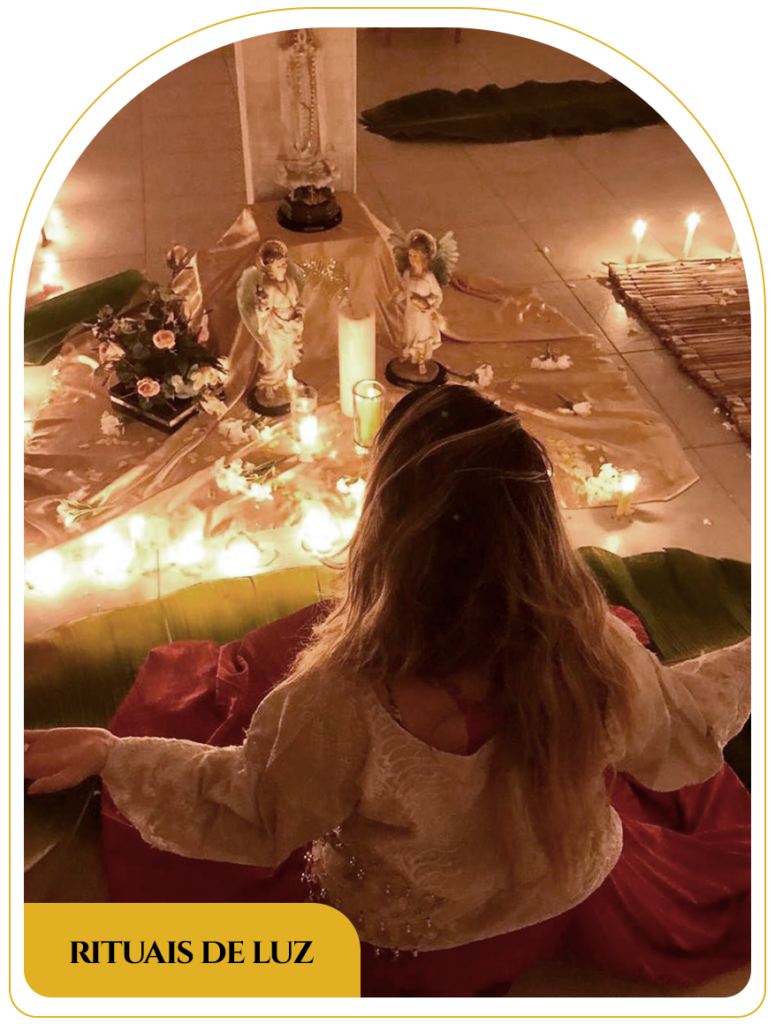 Ritual de luz com velas acesas